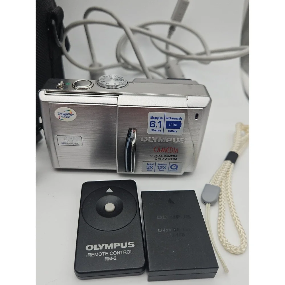 Olympus Camedia C-60 Zoom Digital Camera 6.1MP Compact Tested Working Complete